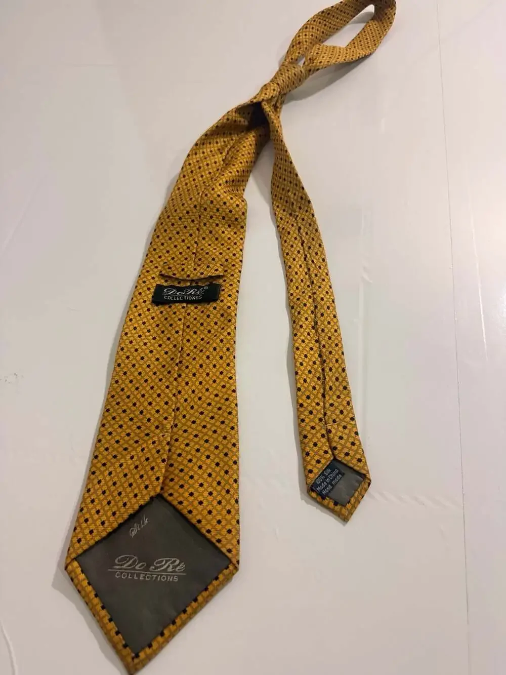 Do Re Collections Yellow Mustard Abstract Silk Tie